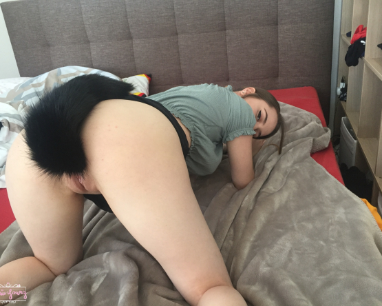Cat butt plug - (7 pics)